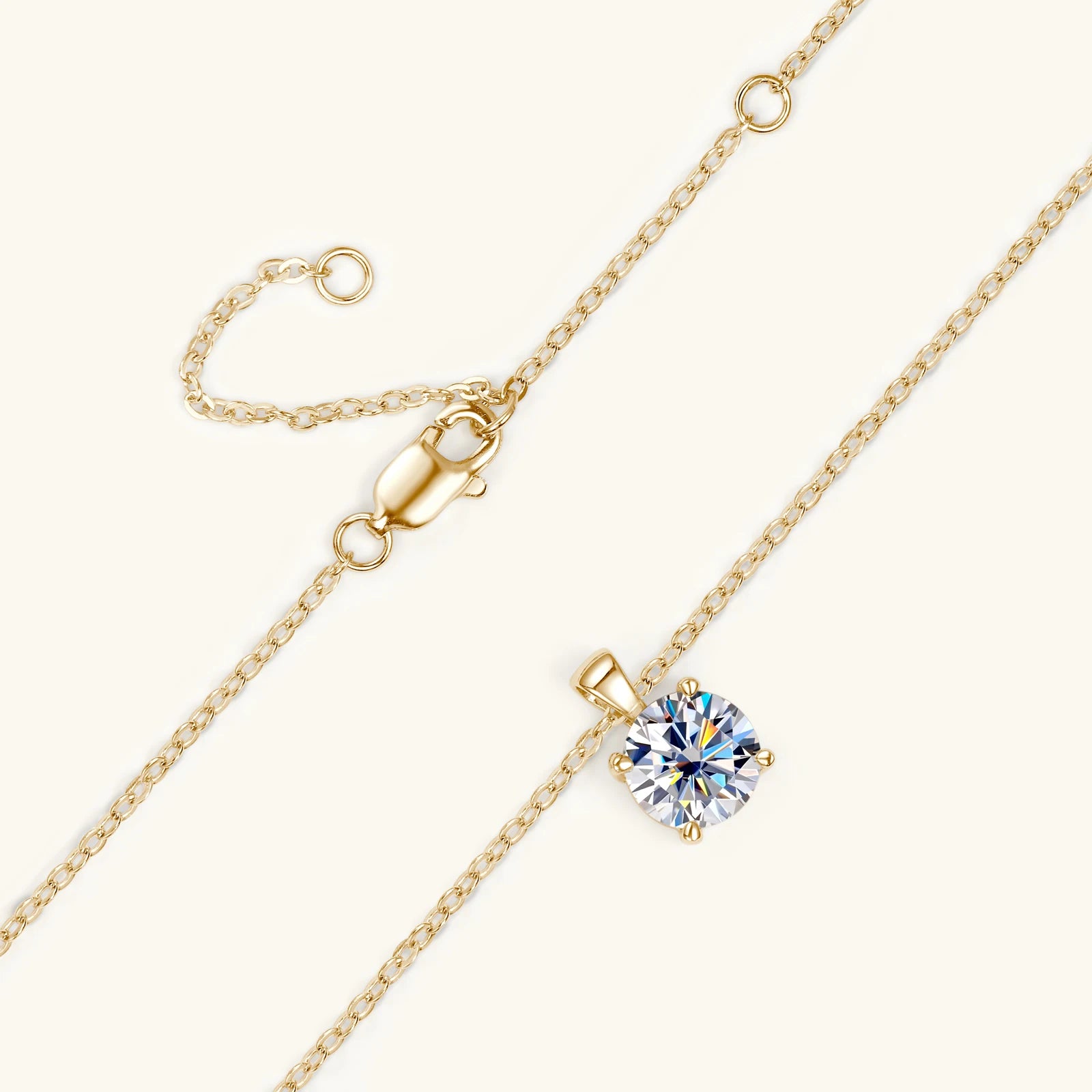Colar Solitário em Prata Banhado a Ouro 18k com Pingente de Moissanite