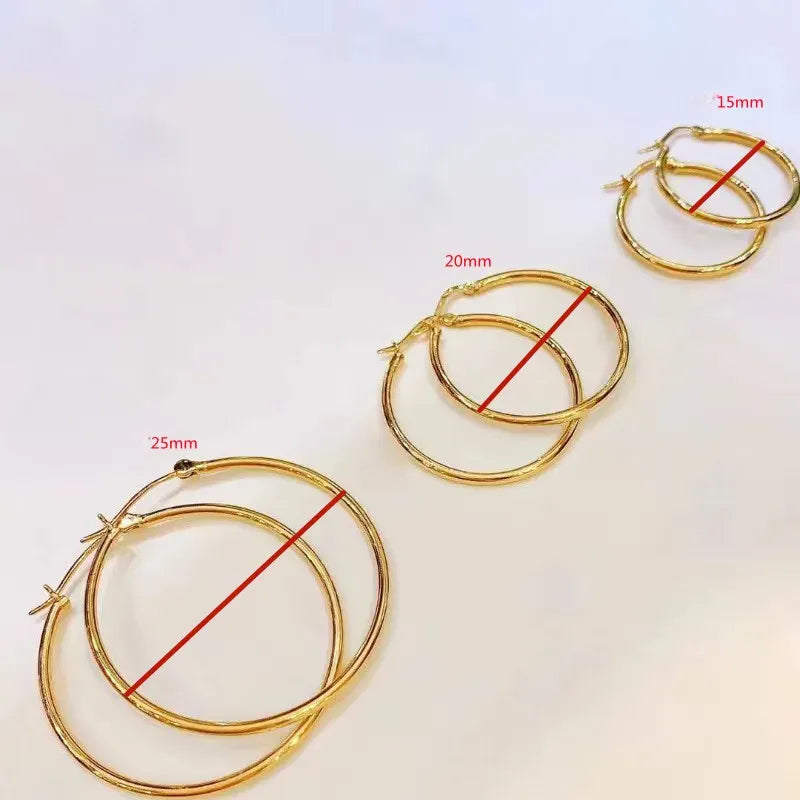 Argola Tradicional Vivence em Ouro