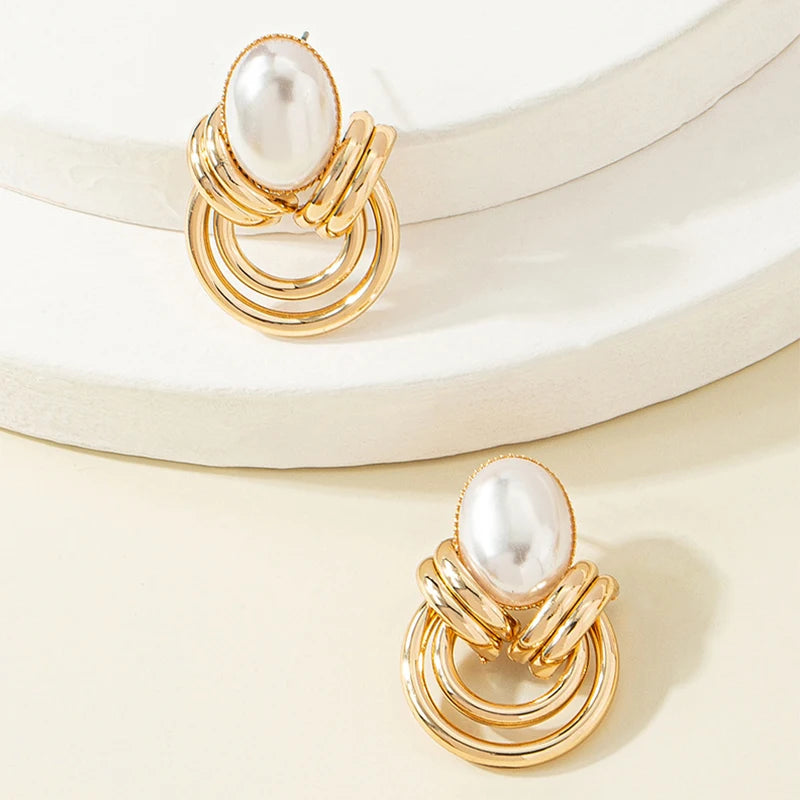 Brinco Glee Banhado a Ouro 18k com Pérola