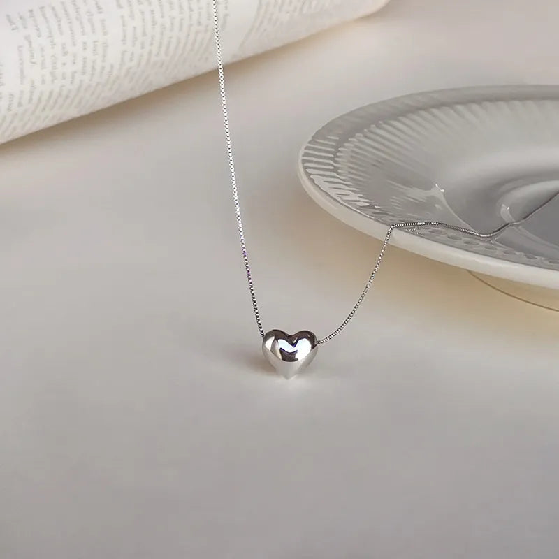 Colar Love Banhado a Prata 925 com Pingente de Coração