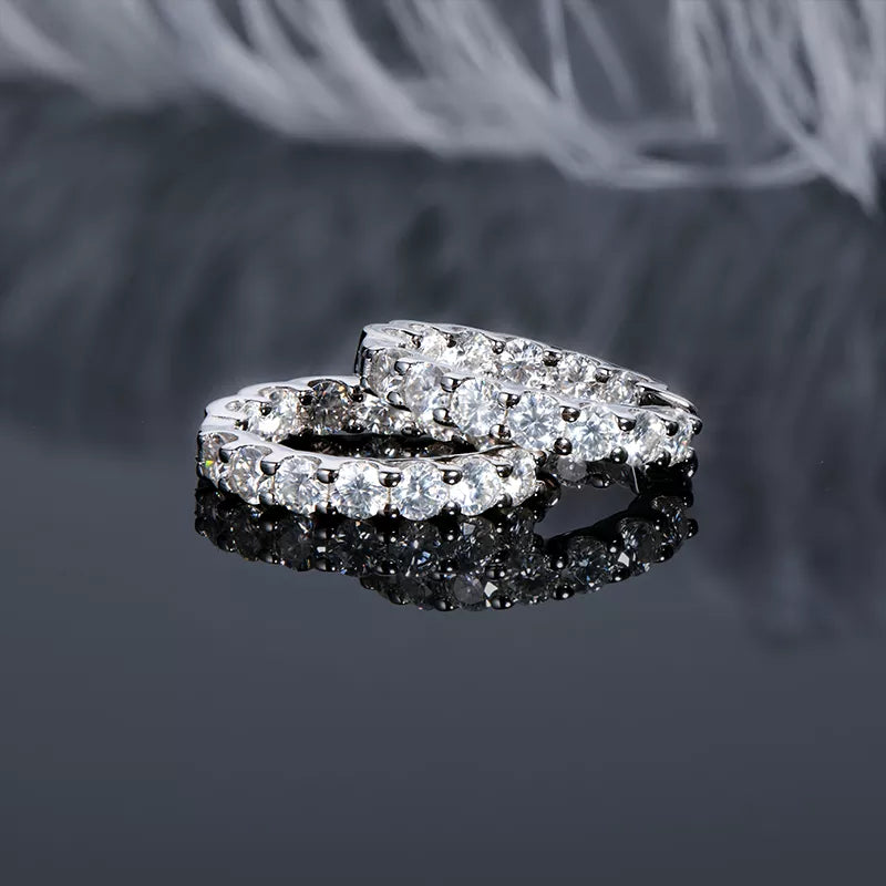 Brinco Argola em Prata Banhado a Ouro 18k Cravejado com Moissanites