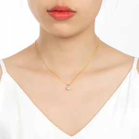 Colar Solitário em Prata Banhado a Ouro 18k com Pingente de Moissanite